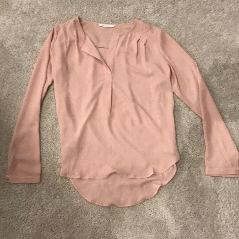 Long sleeve fancier top